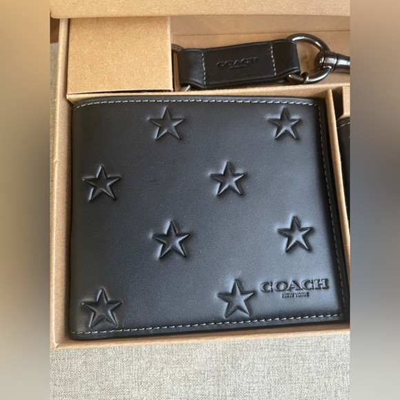 NWT!COACH BOXED 3 IN 1 WALLET GIFT SET WITH STAR PRINT(COACH CW350)Holiday Gift - Picture 2 of 12